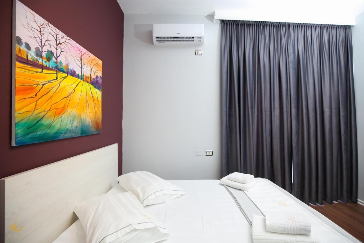 The Hart Hotel Vlore Exterior photo