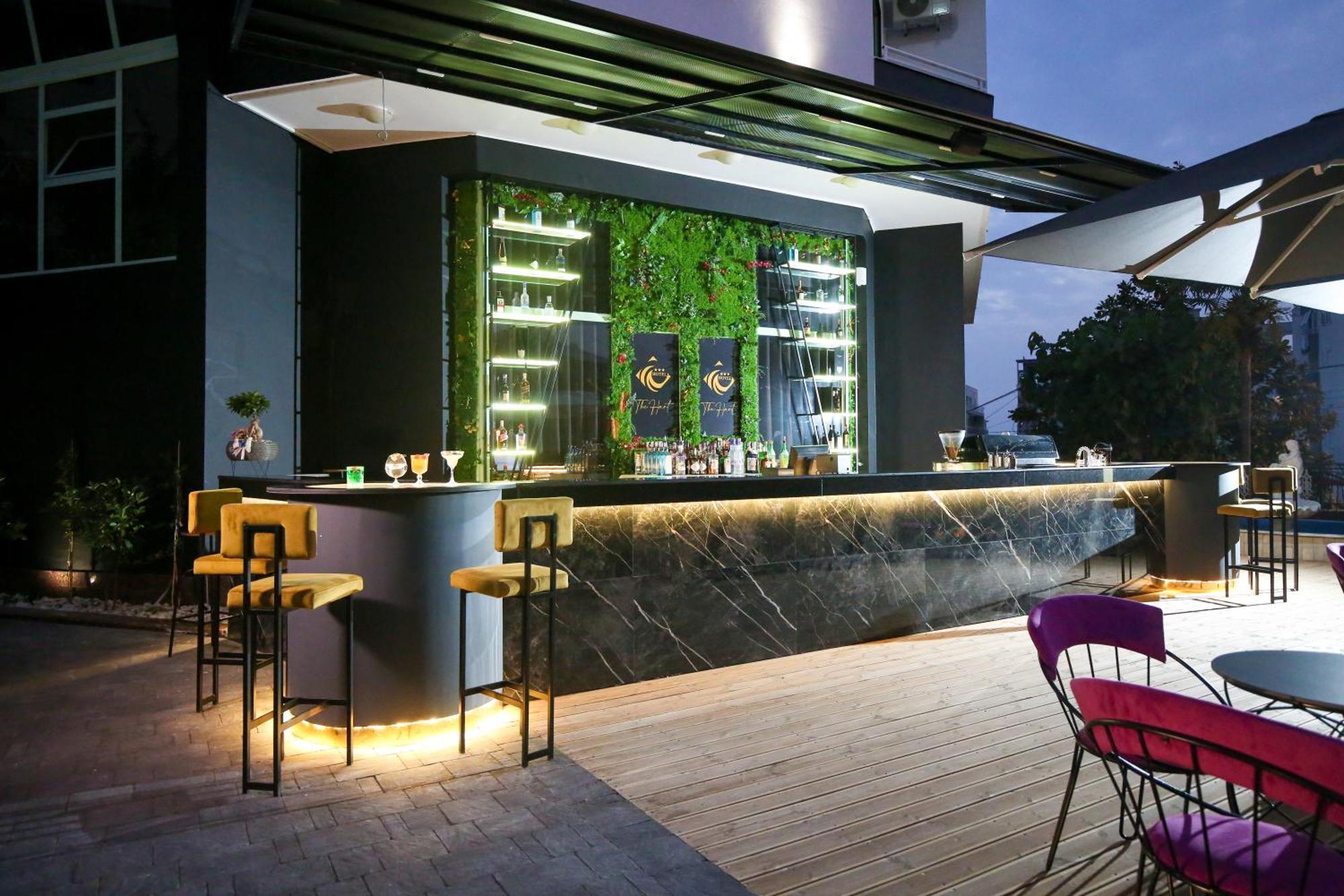 The Hart Hotel Vlore Exterior photo